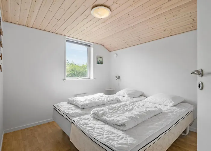 Feriehus Awesome In With Sauna *